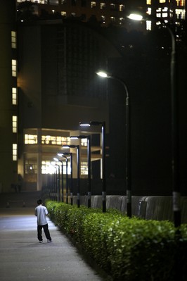 香港科技大學校園內的LED路燈 LED -- LED lighting pilot project at Hong Kong's Science and Technology University...jre/Photo by Jiri Rezac..© Jiri Rezac 2010  Copyright:© Jiri Rezac 2010 