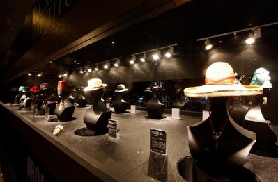 GOLDEN HAT_TITUDE金帽子展示